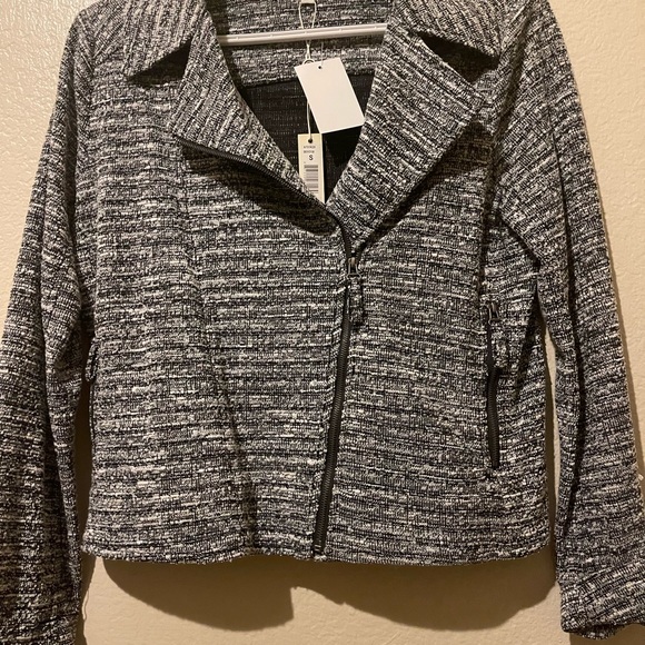 Lightweight jacket - Picture 3 of 5